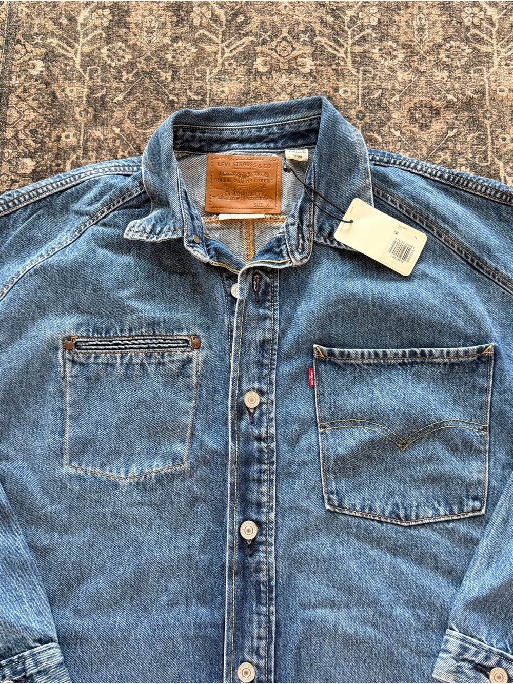 NWT Levi’s Men’s Oversized Twisted Shacket Denim Shirt Jacket Medium Wash Sz XL - Picture 6 of 15